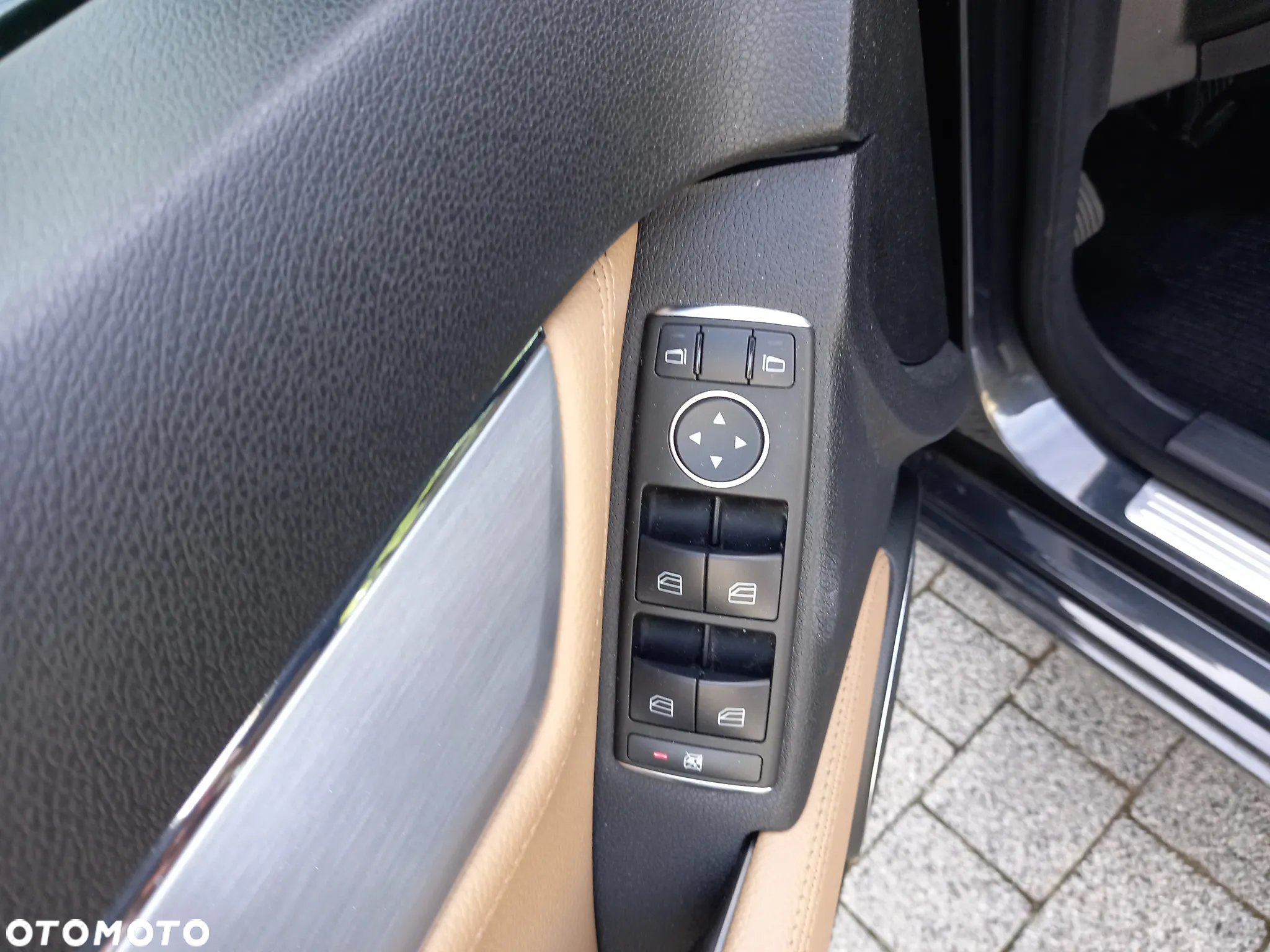 Mercedes-Benz Klasa C 250 CGI BlueEff Avantgarde - 20