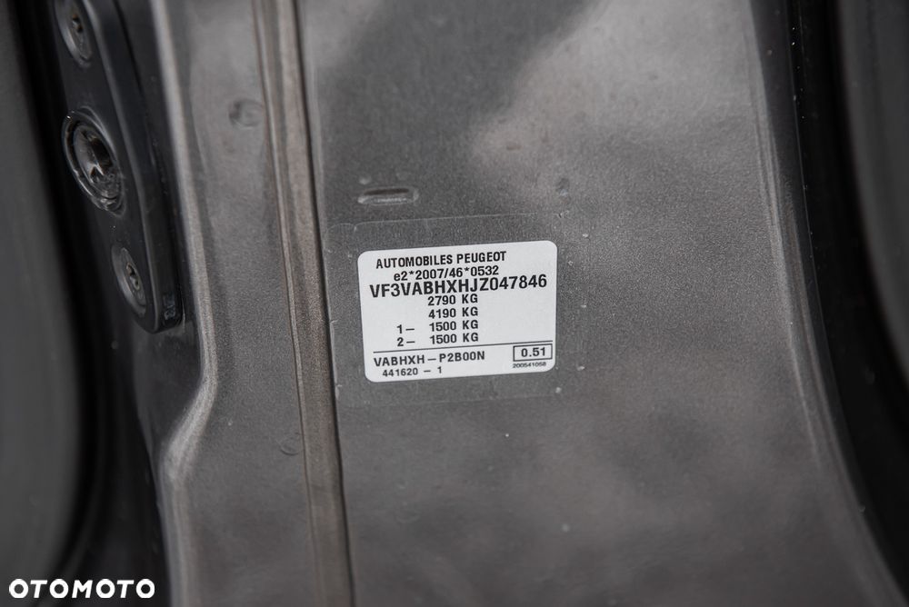 Peugeot Expert Kombi Long 2,8t - 28