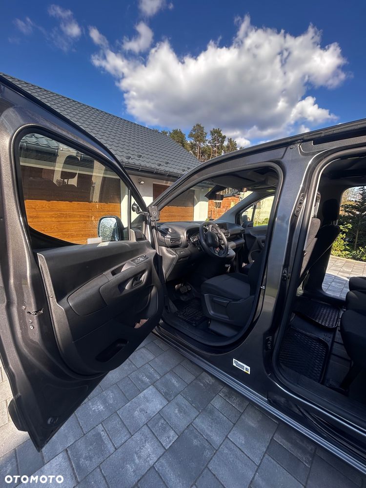 Toyota Proace City 1.2 D-4T Long 2,3t Active (bryg.) - 4