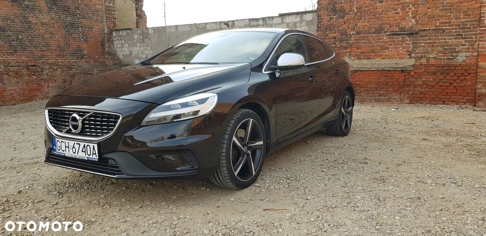 Volvo V40 D3 Geartronic RDesign - 1