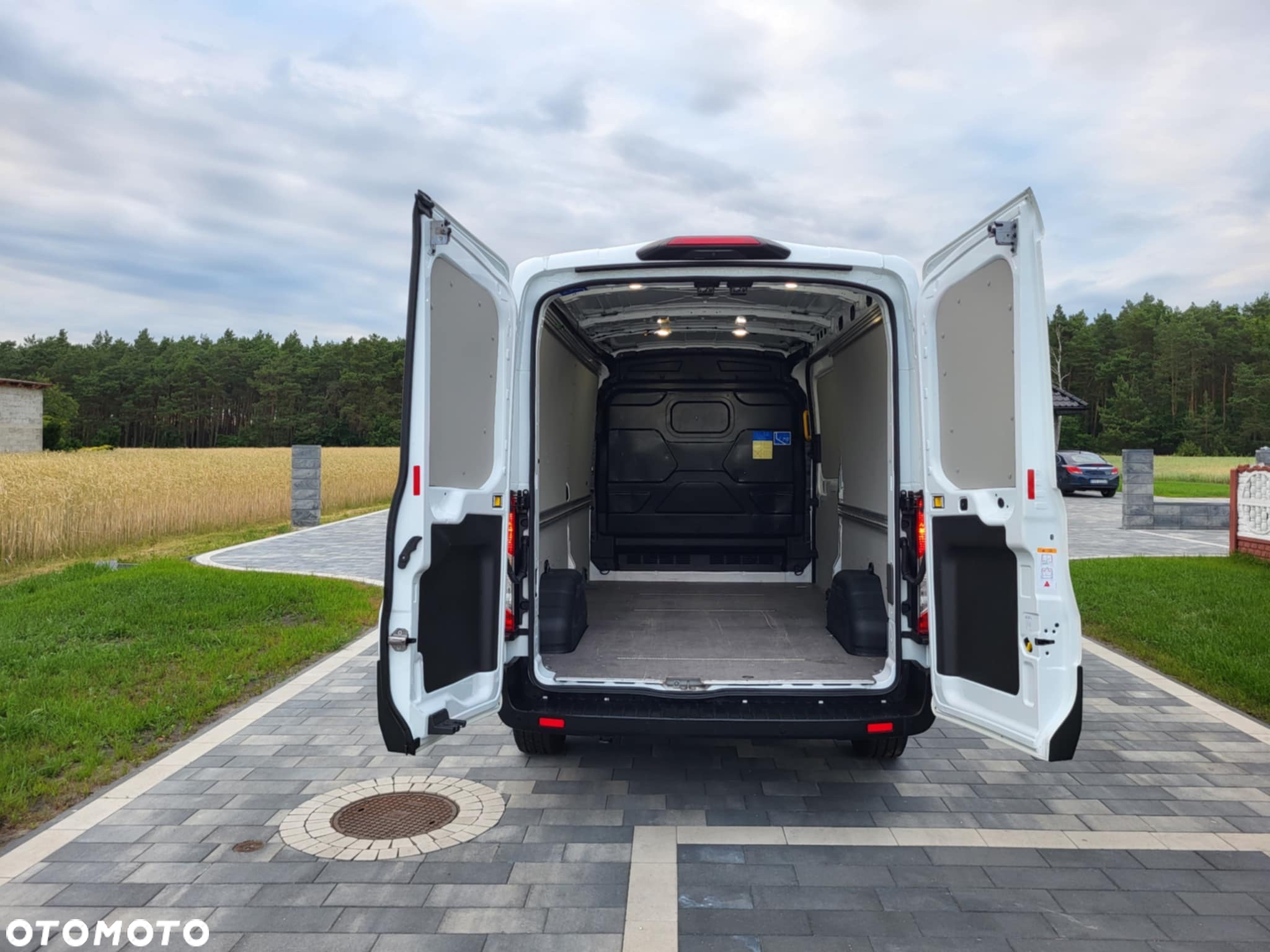 Ford Transit - 21