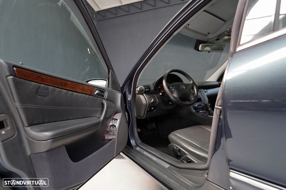 Mercedes-Benz C 220 - 10