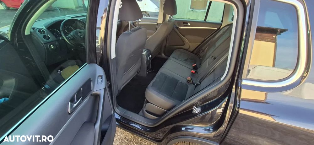Volkswagen Tiguan - 11