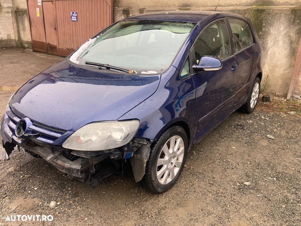 Dezmembrez VW Golf 5 V Plus 1.9 TDI 105 CP BKC
