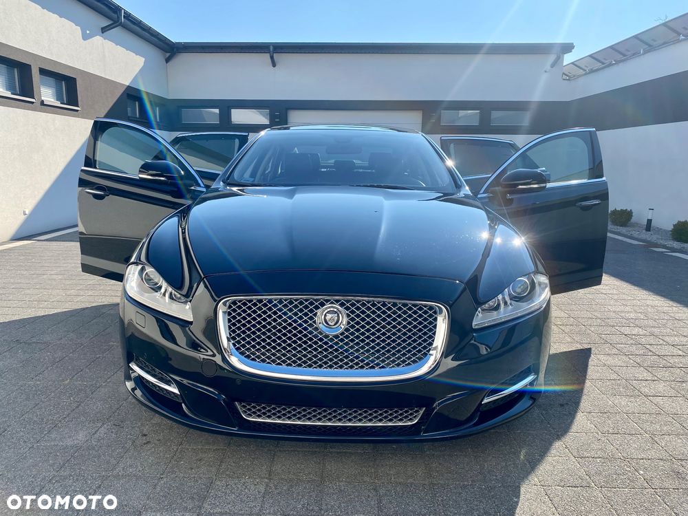Jaguar XJ 3.0 T LWB AWD Portfolio - 6