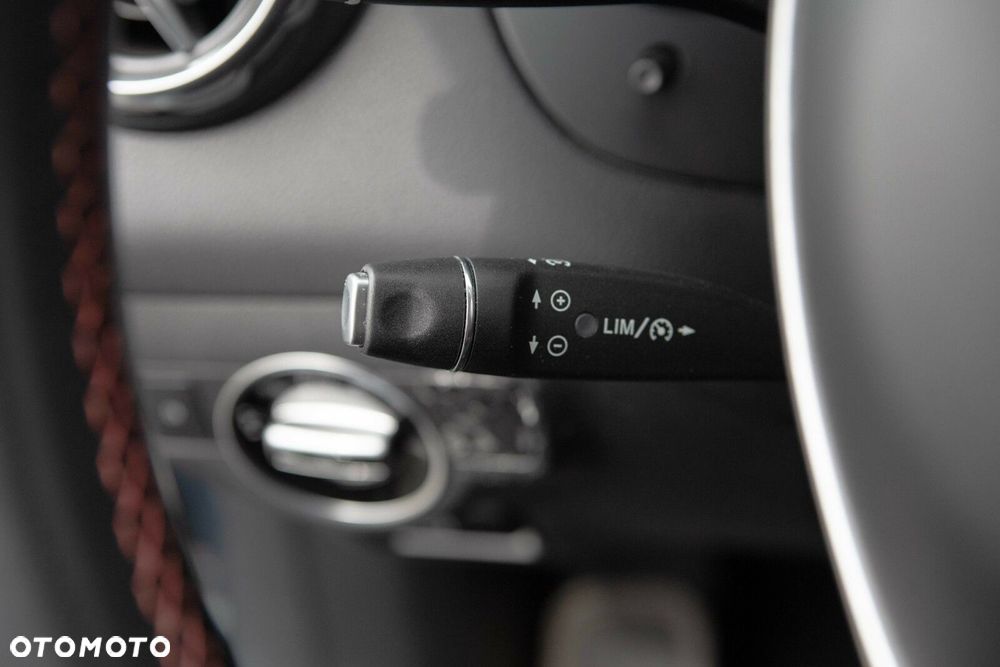 Mercedes-Benz GLA 220 4-Matic AMG Line - 21