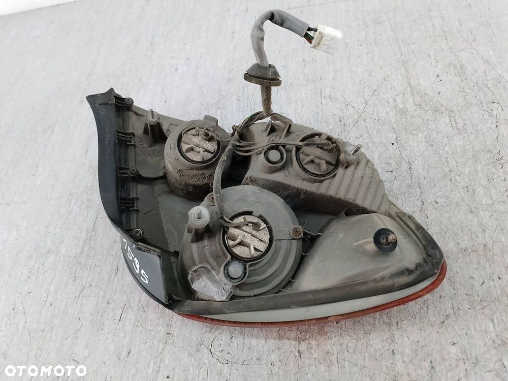 LAMPA TYLNA PRAWA HYUNDAI COUPE III 92402-2CXXX COUPE - 4