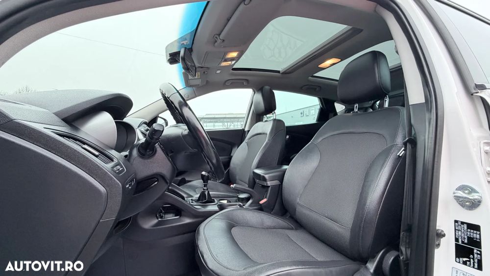 Hyundai ix35 2.0 CRDI 4WD Premium - 9