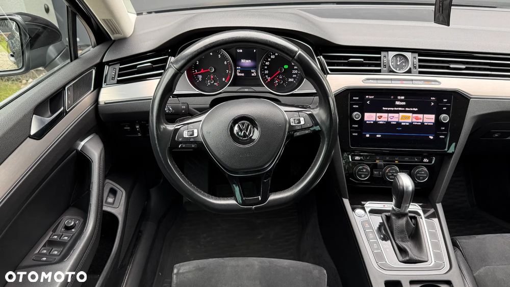 Volkswagen Passat 2.0 TSI (BlueMotion Technology) 4Motion DSG Highline - 14