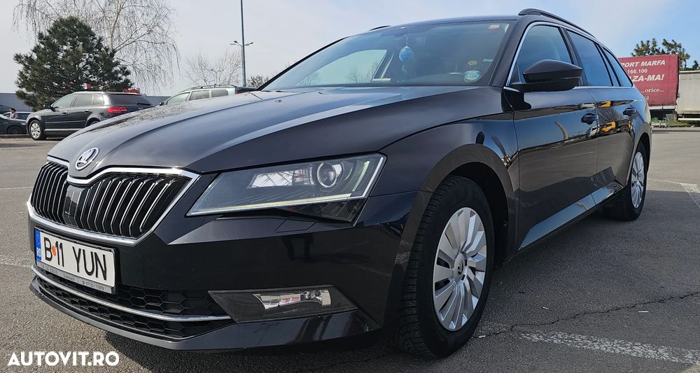 Skoda Superb 2.0 TDI DSG Ambition - 6