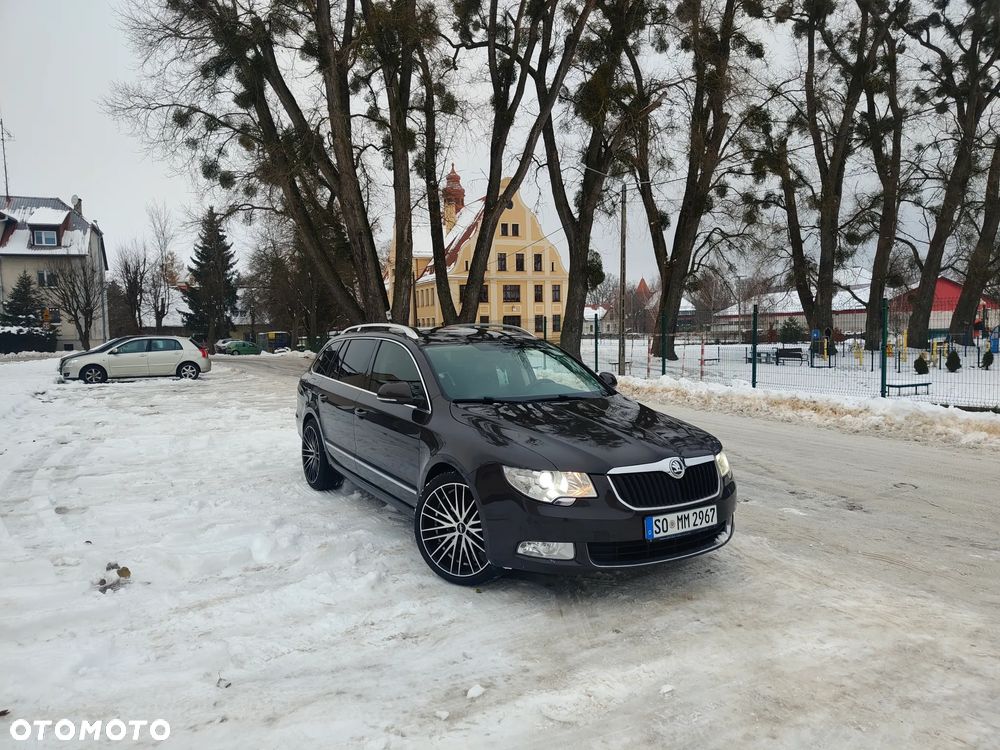 Skoda Superb 2.0 TDI DSG Exclusive - 4