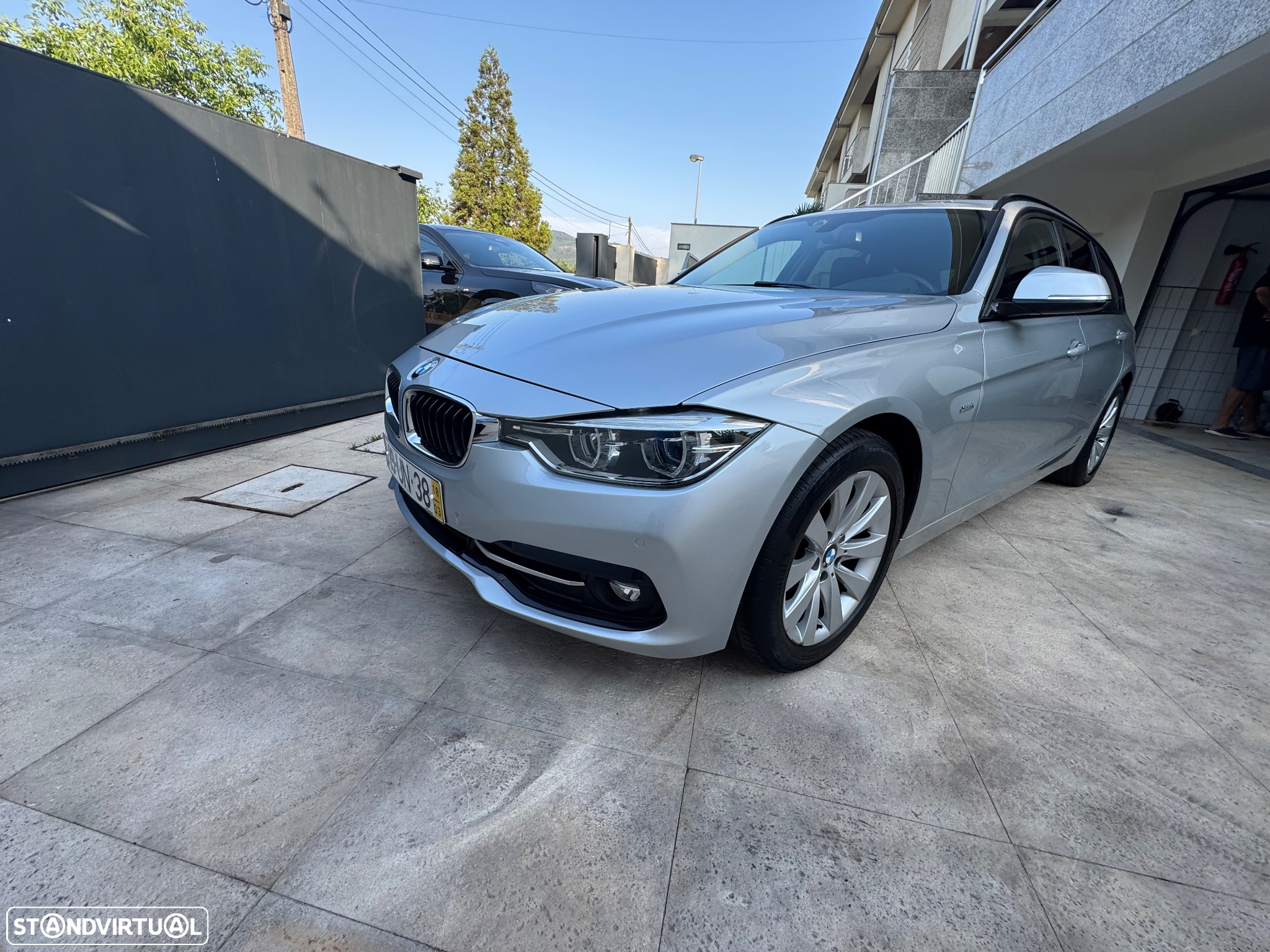 BMW 318 d Touring Auto - 2