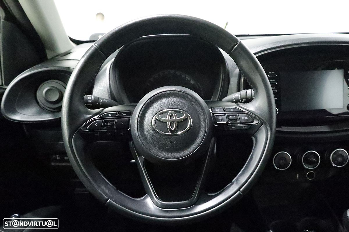 Toyota Aygo 1.0 X-Play - 14