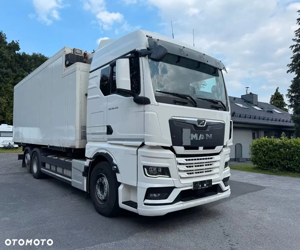 MAN TGX 26.470 – chłodnia / Automatyczna skrzynia / Euro 6c / Retarder /6x2 /Zawieszenie pneumatyczne