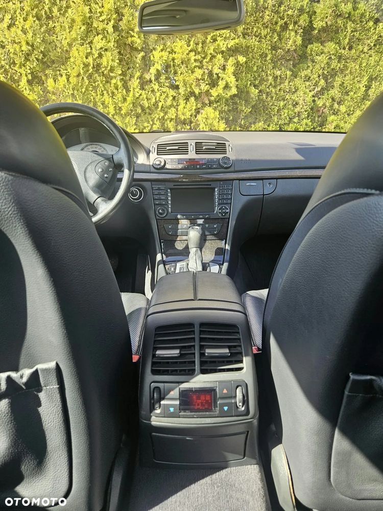 Mercedes-Benz Klasa E 500 4-Matic Avantgarde - 18