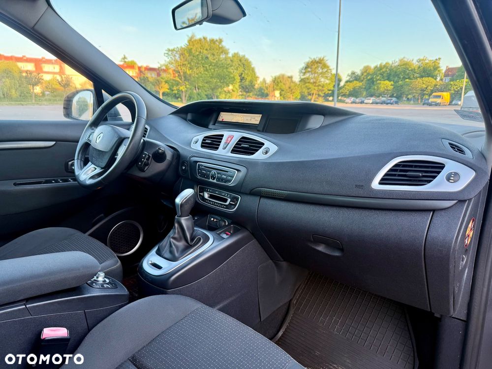 Renault Scenic 2.0 16V 140 CVT Dynamique - 16