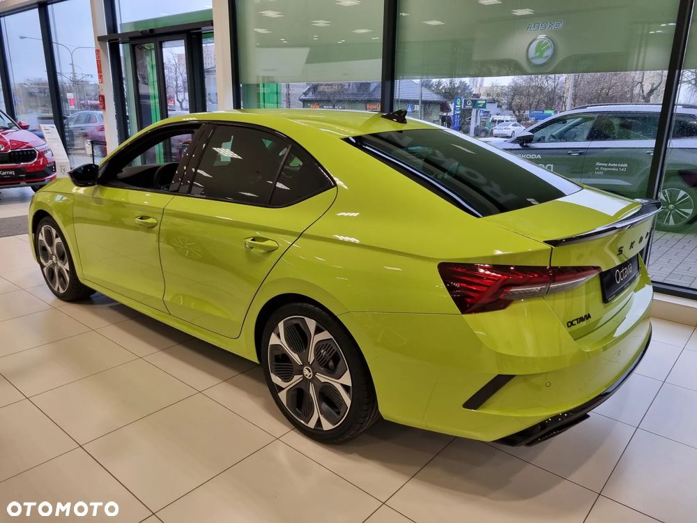 Skoda Octavia 2.0 TSI RS DSG - 9