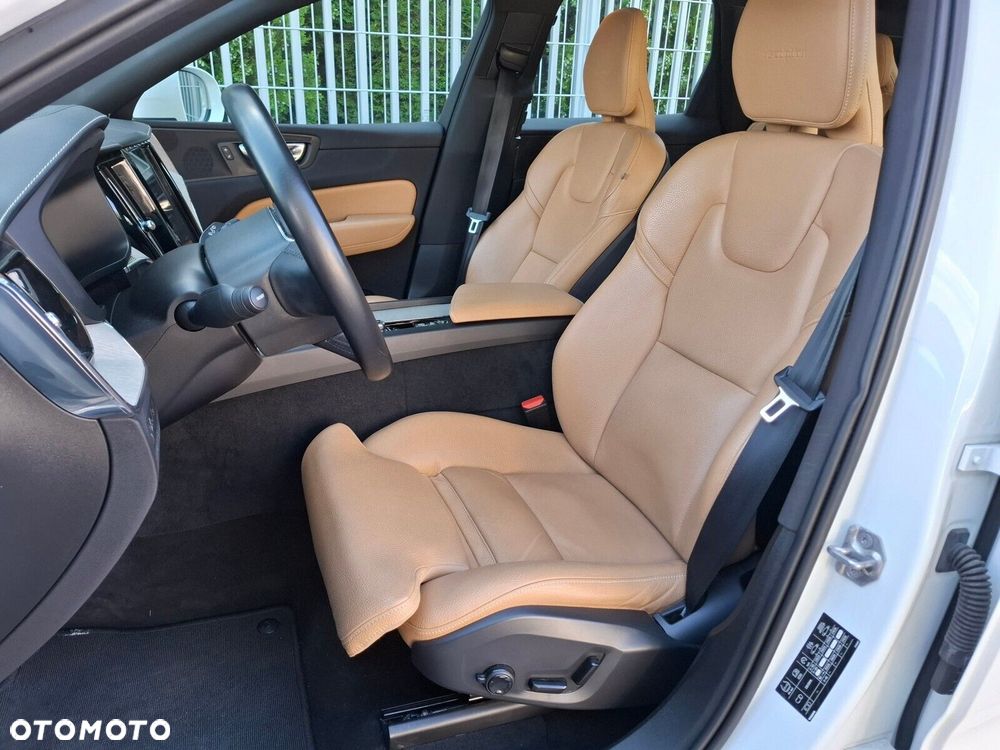 Volvo XC 60 - 18