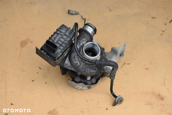 TURBOSPRĘŻARKA L NASTAWNIK A8 D3 4.0TDI 057145701T