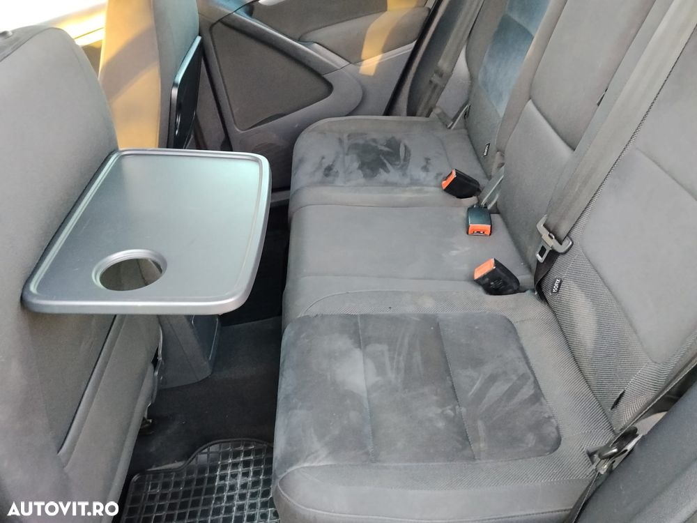 Volkswagen Tiguan - 8