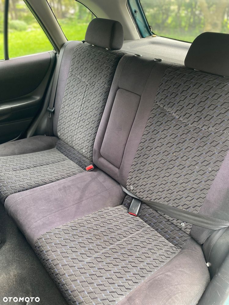 Mazda 323F 2.0 DITD Comfort - 16