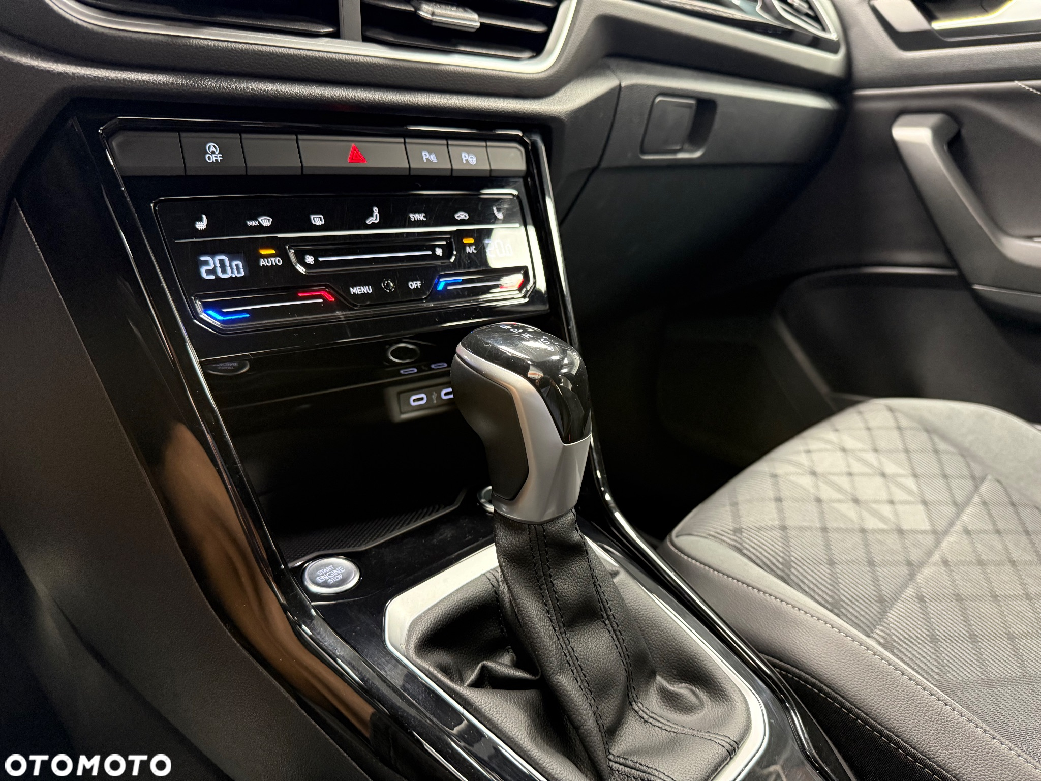 Volkswagen T-Roc 1.5 TSI R-Line DSG - 15