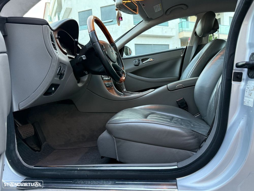 Mercedes-Benz CLS 350 Standard - 12