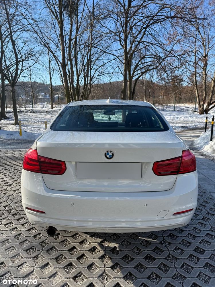 BMW Seria 3 318i Advantage - 10