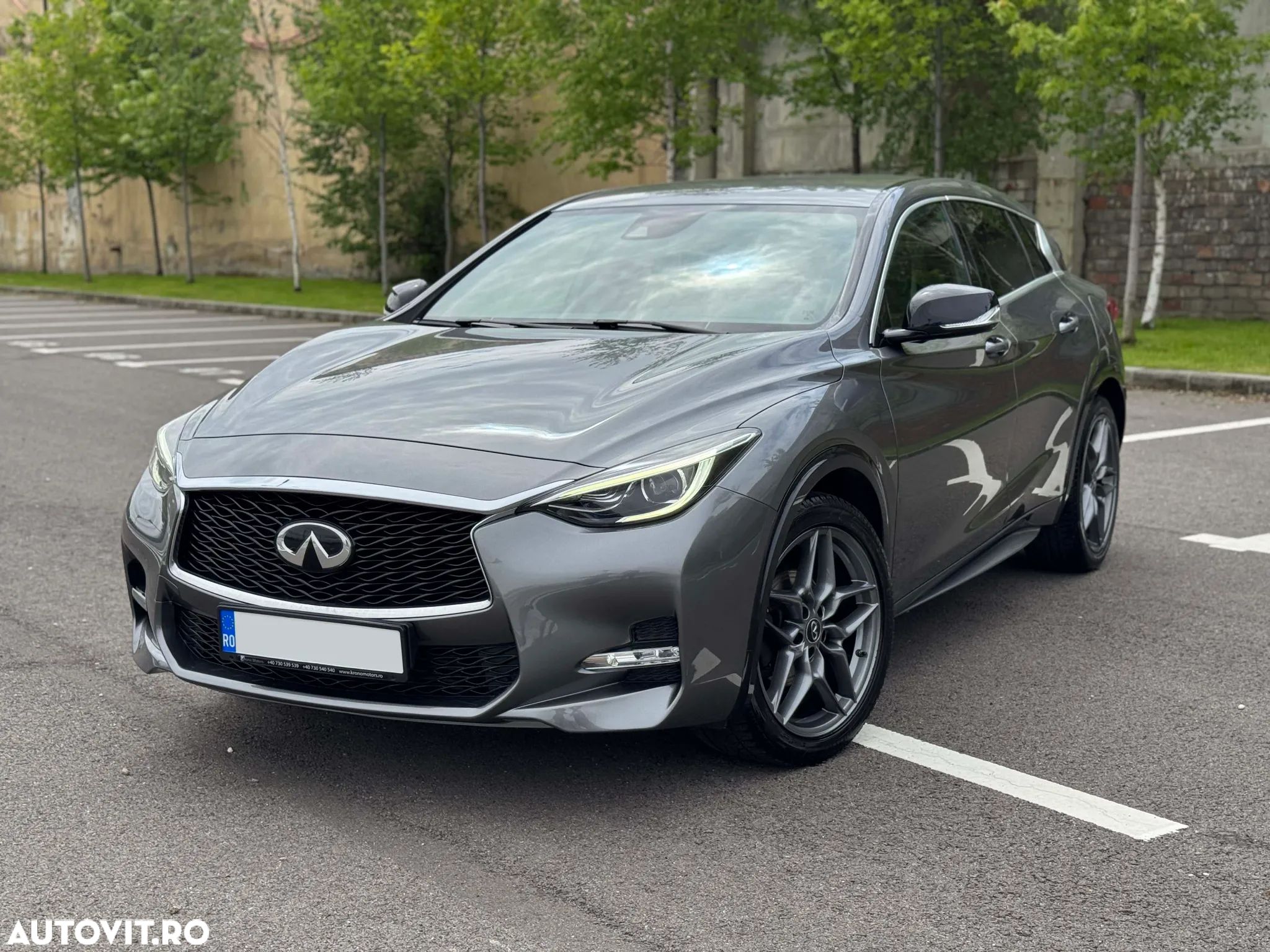 Infiniti Q30 1.6t DCT Business - 1