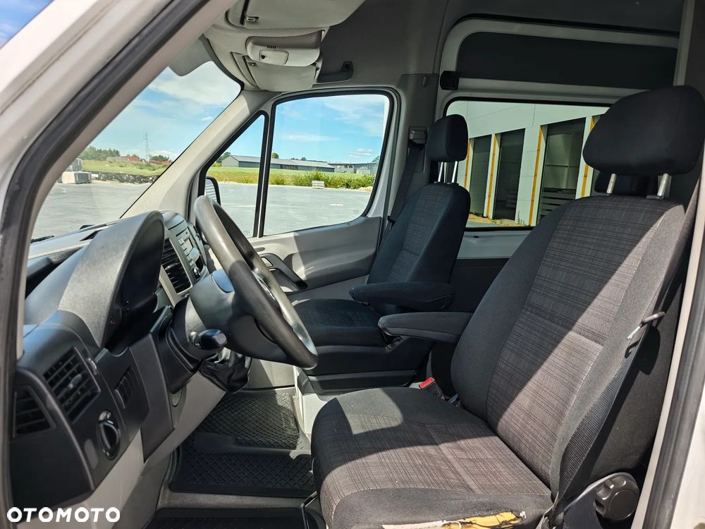 Mercedes-Benz Sprinter - 17