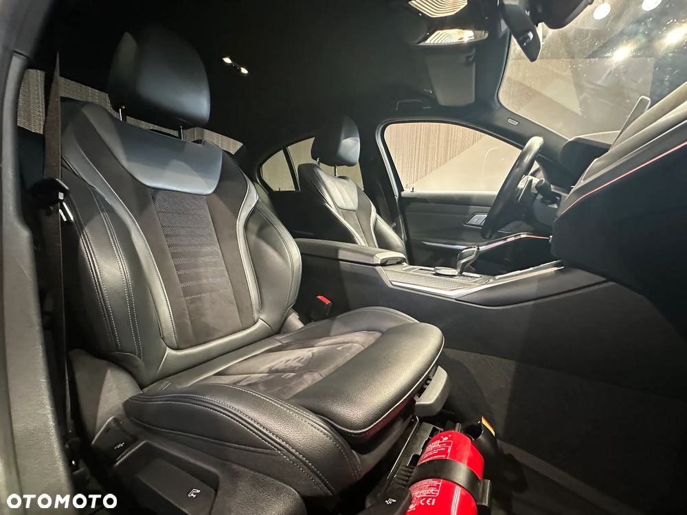 BMW Seria 3 320d xDrive M Sport sport - 14