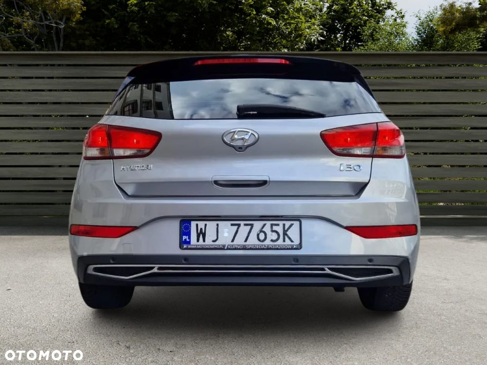 Hyundai i30 1.5 DPI Comfort - 12