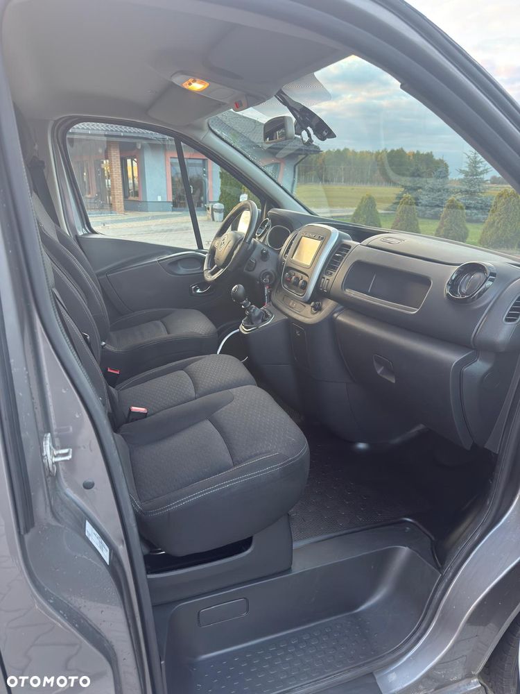 Opel Vivaro - 12