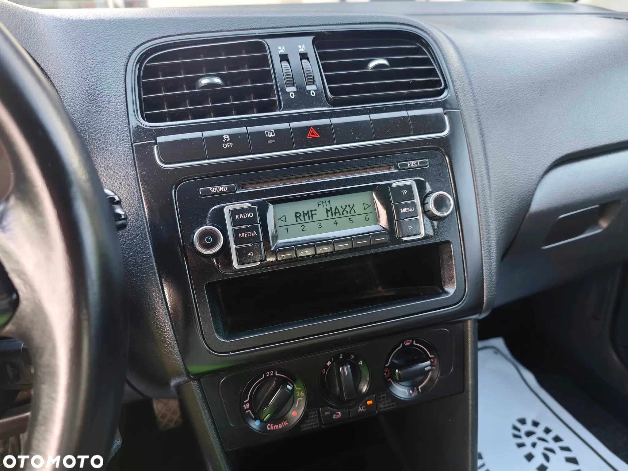 Volkswagen Polo - 28