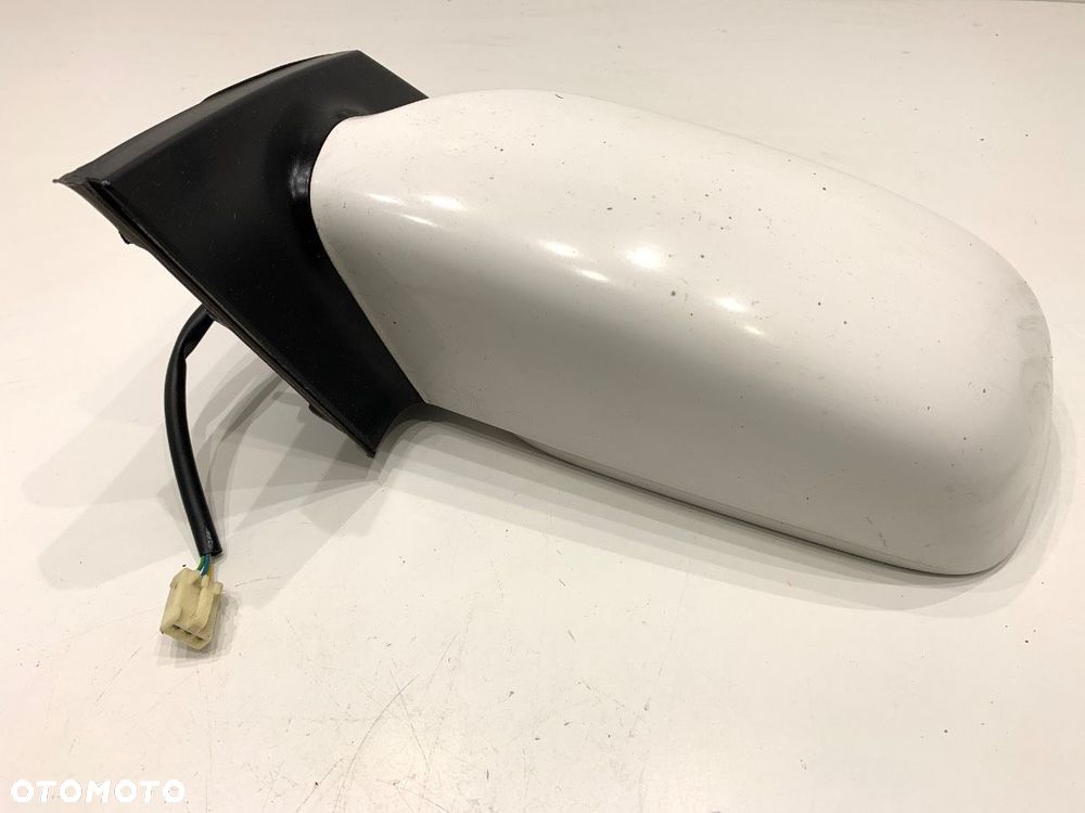 LUSTERKO LEWY  TOYOTA COROLLA (_E12_) 2001 - 2007 1.8 VVTL-i TS (ZZE123) 141 kW [192 KM] benzyna - 3