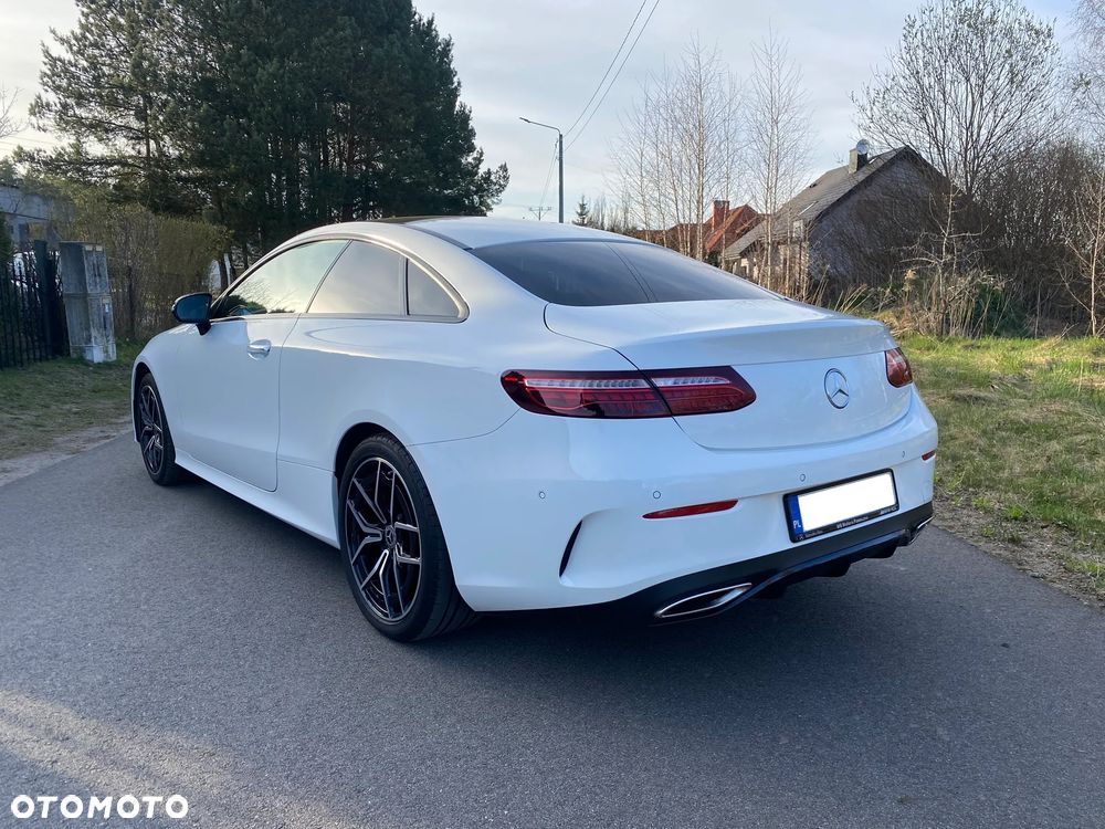 Mercedes-Benz Klasa E 200 4-Matic AMG - 5