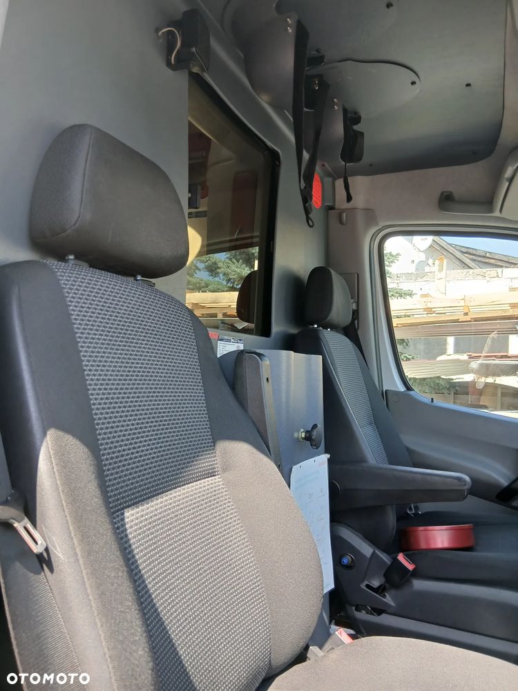 Mercedes-Benz Sprinter Karetka - 9