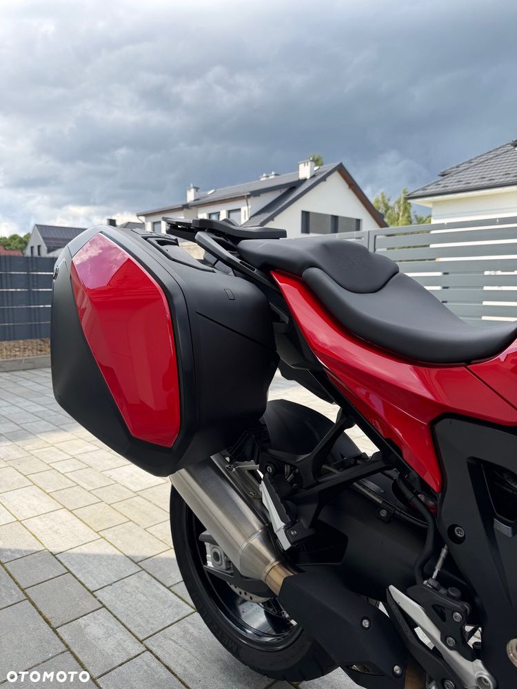 BMW XR - 10