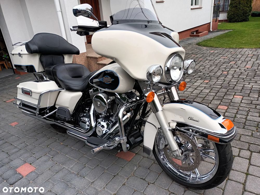 Harley-Davidson FLH Electra Glide