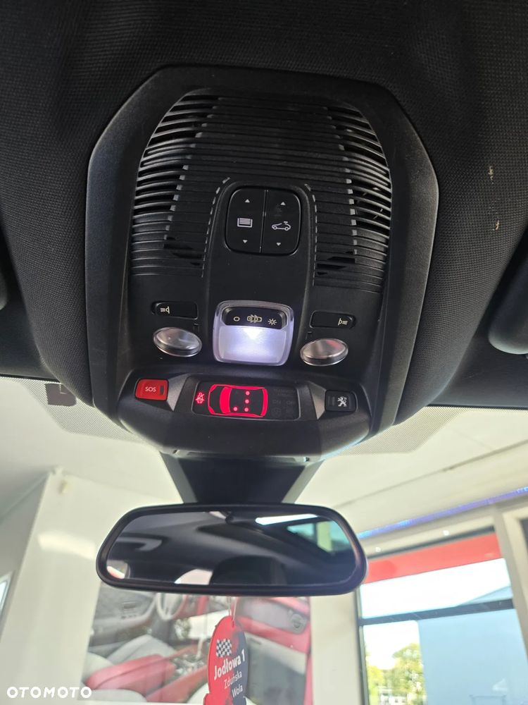 Peugeot 3008 BlueHDi 180 Stop & Start EAT8 GT - 32