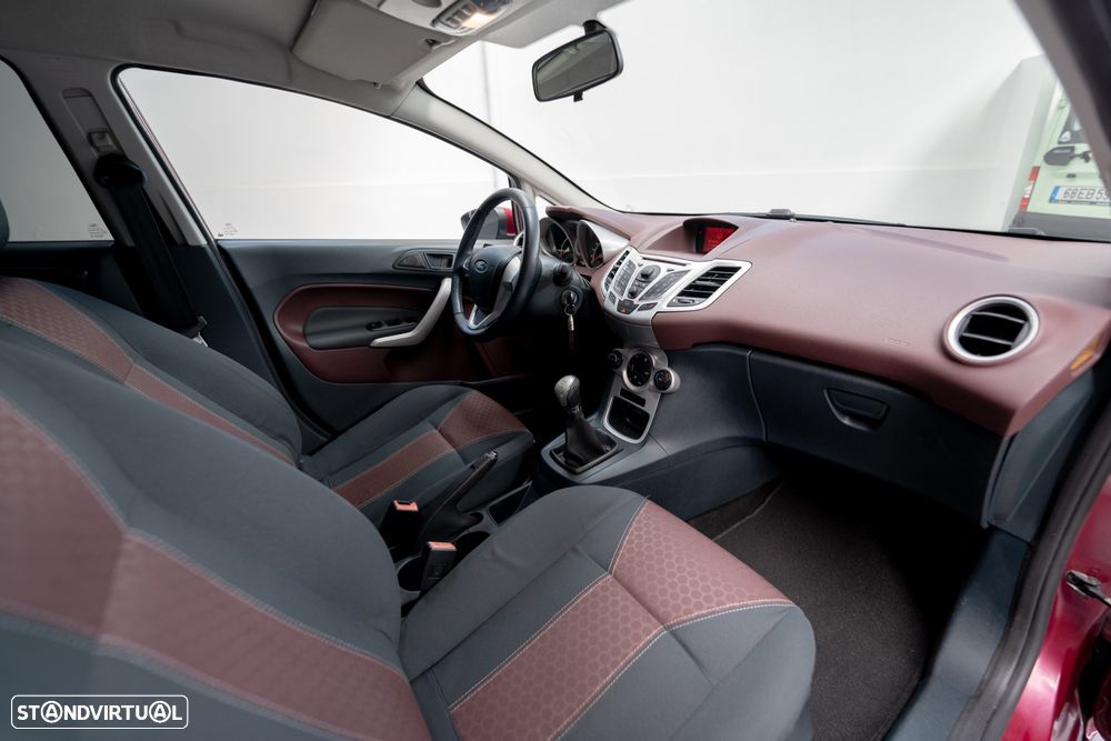 Ford Fiesta 1.4 TDCI Titanium - 16