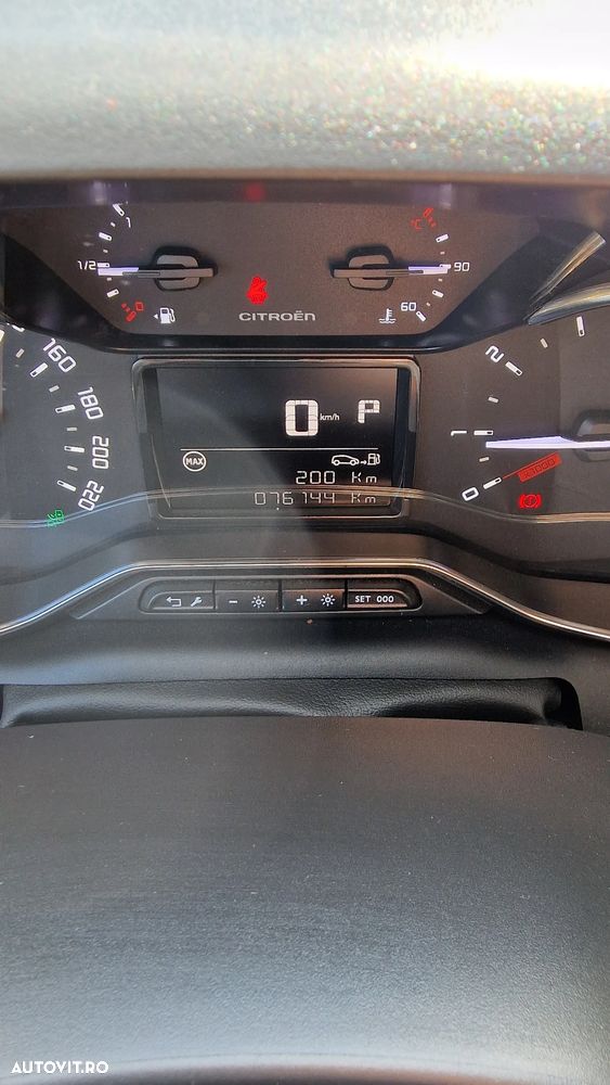 Citroën C3 AIRCROSS 1.2 PureTech S&S EAT6 Shine - 13