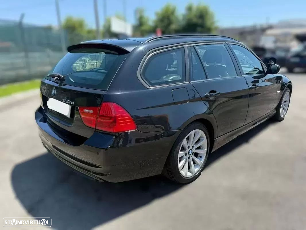BMW 320 d Touring Navigation - 7
