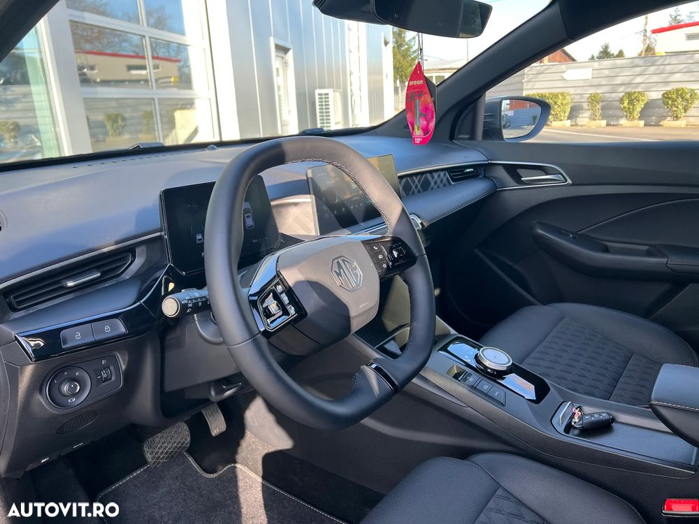 MG MG3 1.5 T GDI HEV Exclusive - 7