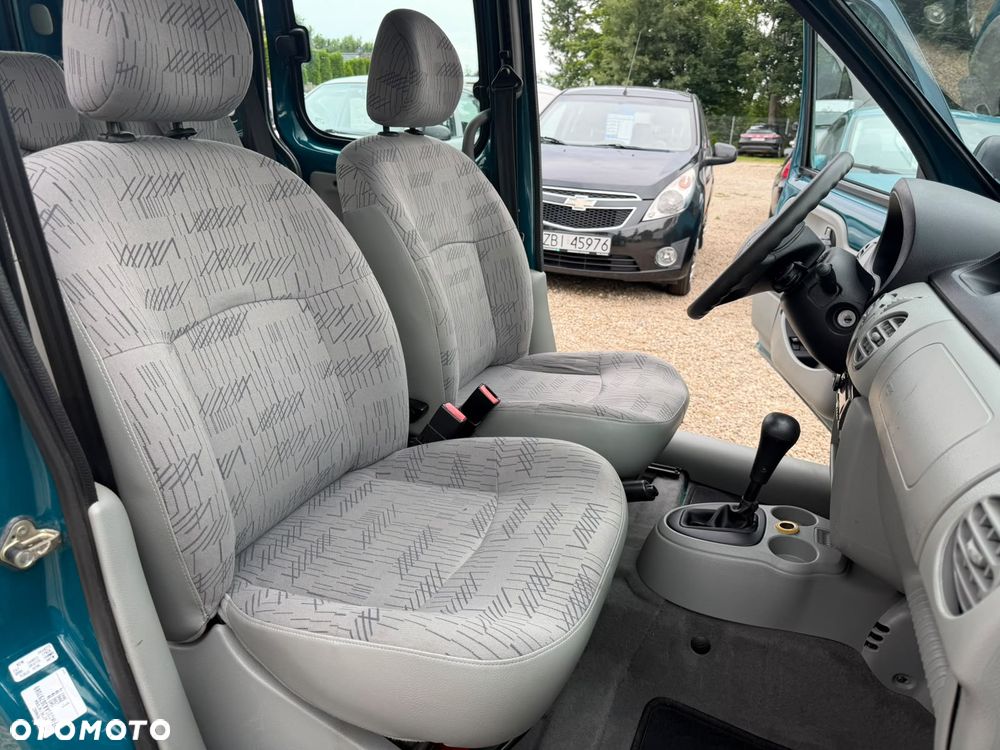 Renault Kangoo 1.6 16V Alize - 19