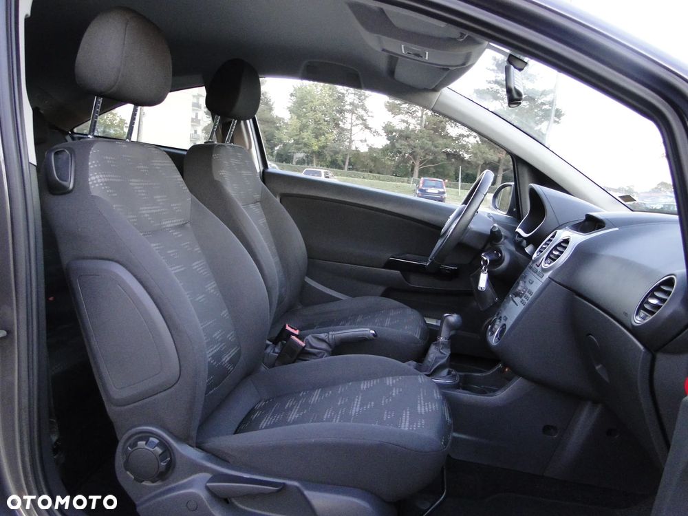 Opel Corsa 1.4 16V Active - 14