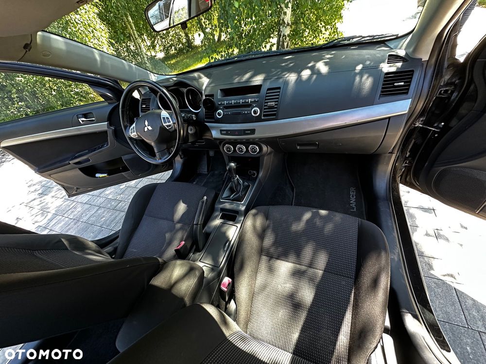 Mitsubishi Lancer 1.8 Invite - 18