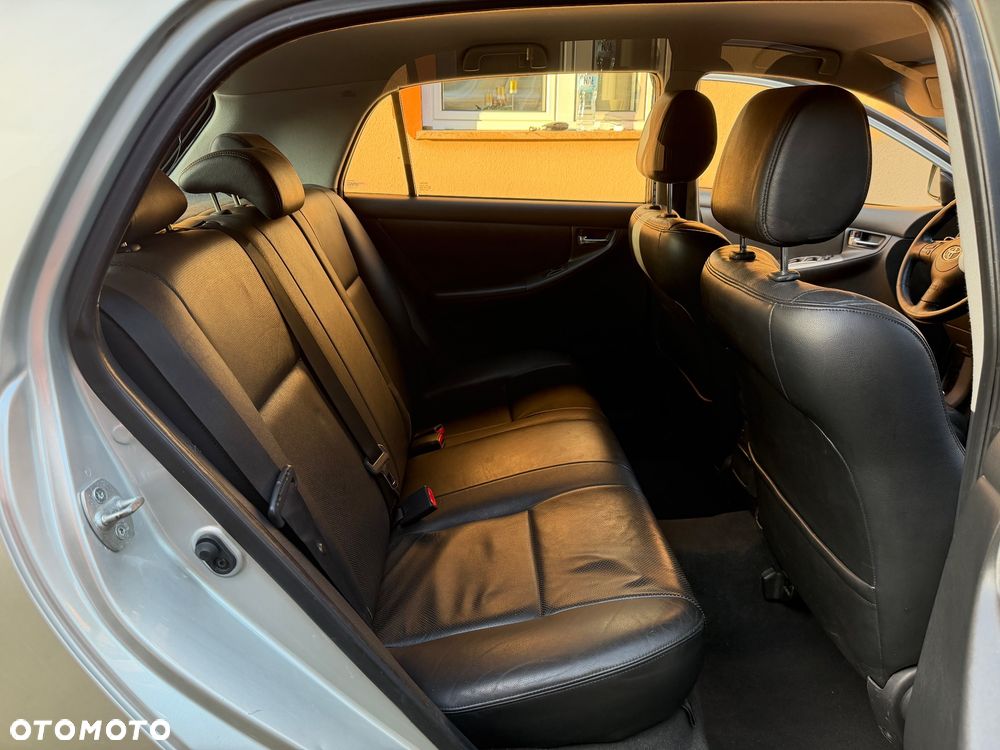 Toyota Corolla 1.6 VVT-i Sol - 10
