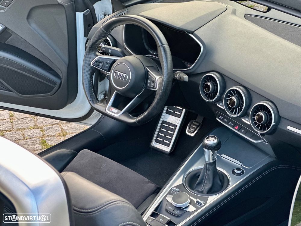 Audi TT Roadster 2.0 TFSi S-line - 28