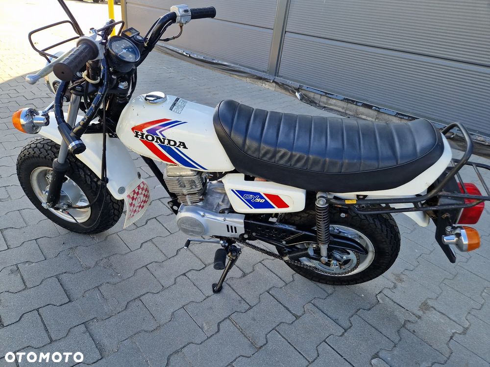 Honda CB - 12